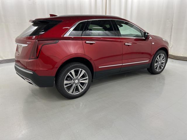 new 2025 Cadillac XT5 car, priced at $54,215