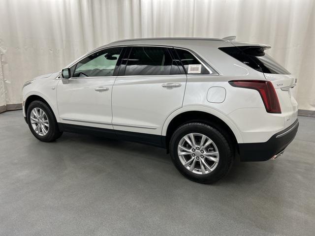 new 2025 Cadillac XT5 car, priced at $42,123