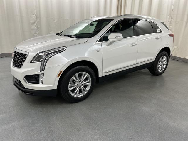 new 2025 Cadillac XT5 car, priced at $42,123