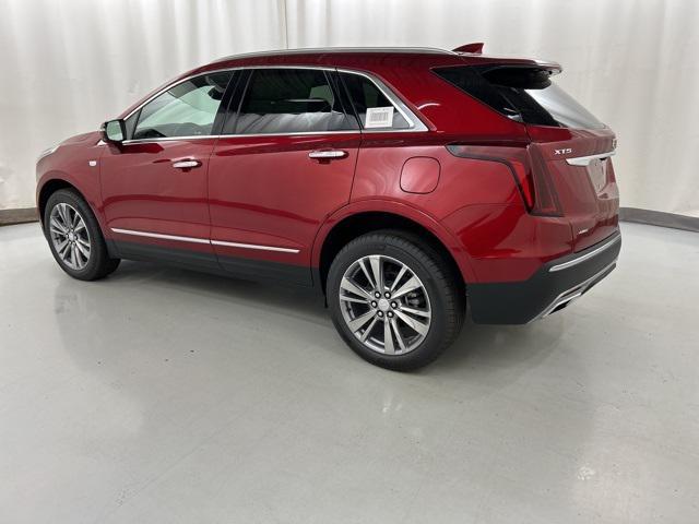 new 2025 Cadillac XT5 car, priced at $54,215