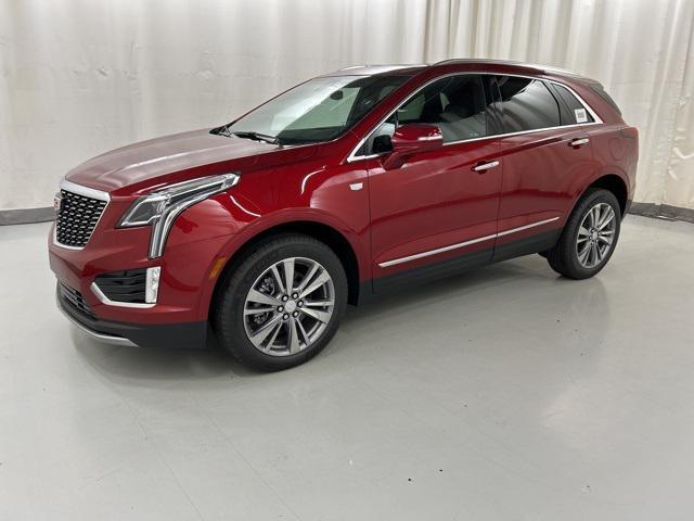 new 2025 Cadillac XT5 car, priced at $54,215