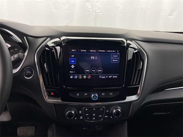 used 2022 Chevrolet Traverse car, priced at $25,979