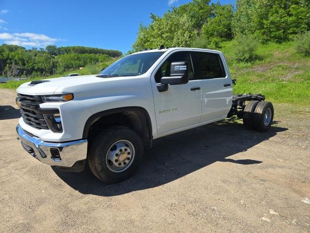 new 2024 Chevrolet Silverado 3500 car, priced at $55,388