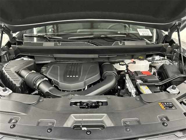 new 2025 Chevrolet Traverse car, priced at $42,855