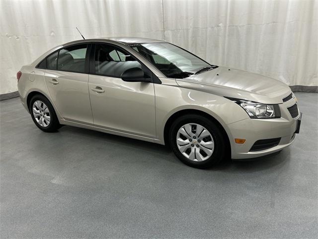used 2014 Chevrolet Cruze car, priced at $9,454