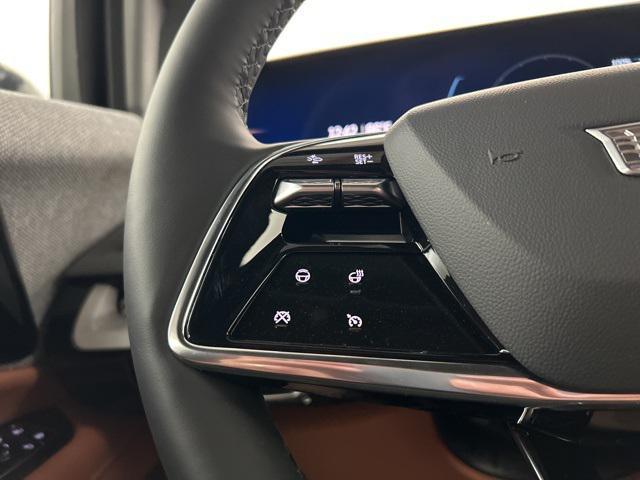 new 2025 Cadillac OPTIQ car, priced at $58,065