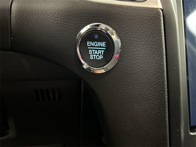 used 2024 Ford Edge car, priced at $24,957