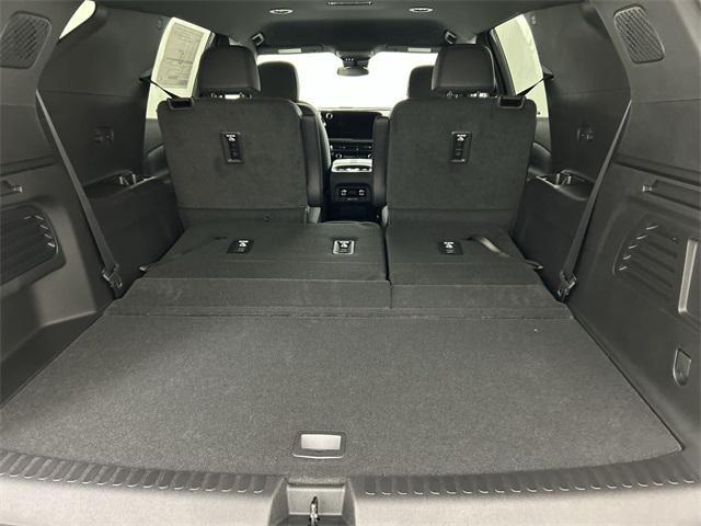new 2025 Chevrolet Traverse car, priced at $49,295