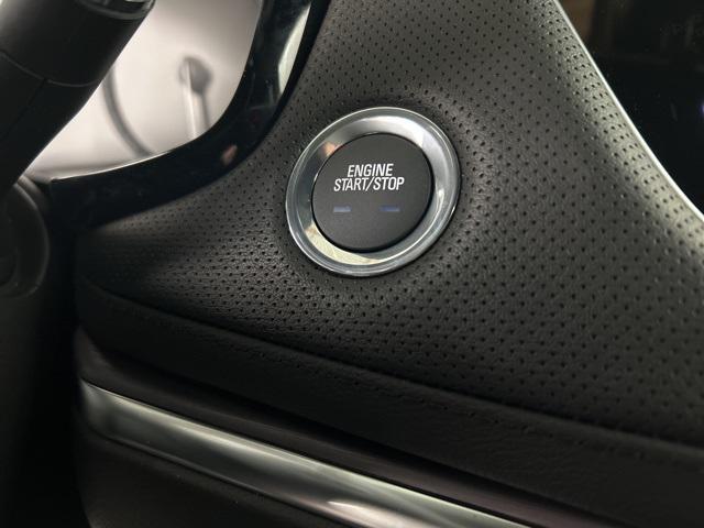 new 2025 Cadillac XT5 car, priced at $46,915