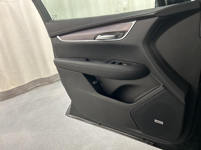 new 2025 Cadillac XT5 car, priced at $46,915