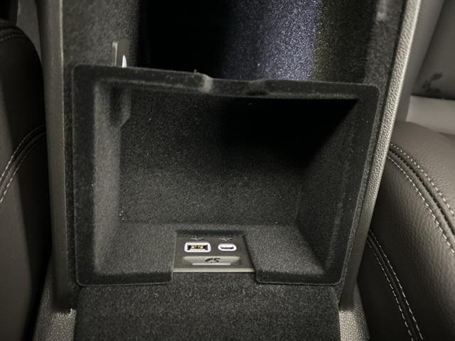 new 2025 Cadillac XT5 car, priced at $46,915