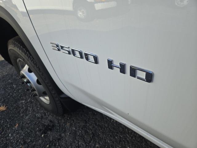 new 2025 Chevrolet Silverado 3500 car, priced at $47,023