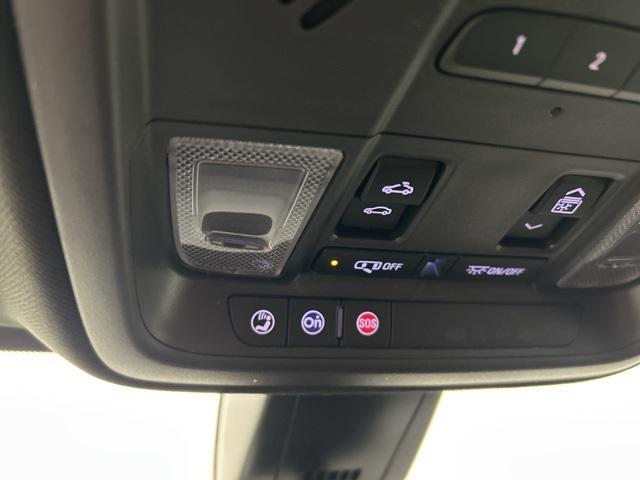 new 2025 Cadillac XT5 car, priced at $53,215