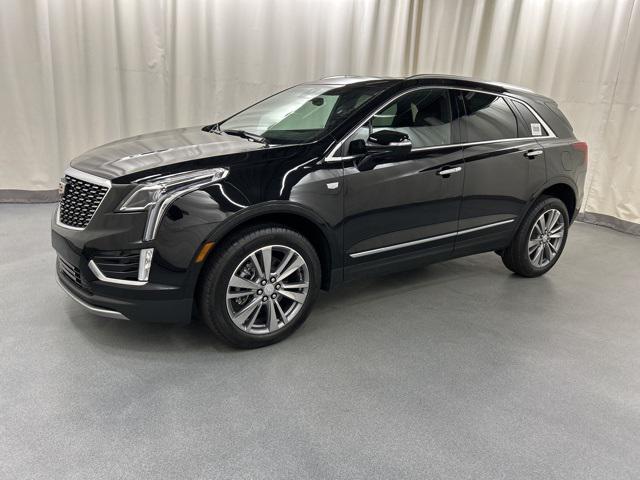 new 2025 Cadillac XT5 car, priced at $53,215