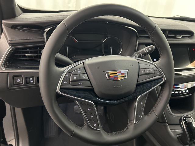 new 2025 Cadillac XT5 car, priced at $53,215