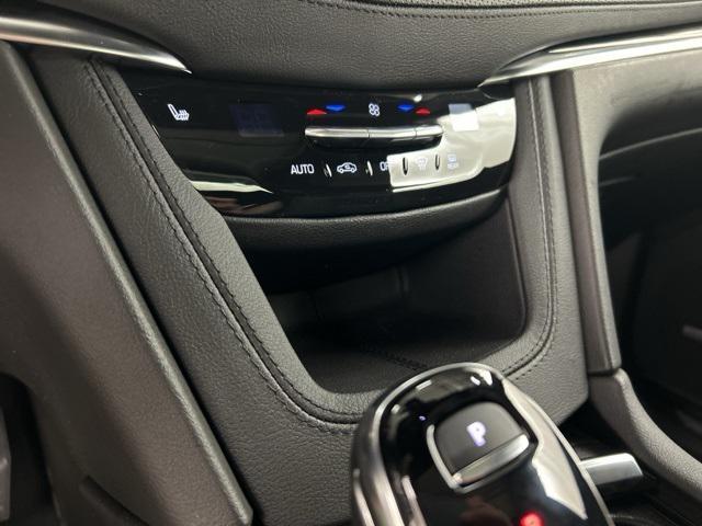 new 2025 Cadillac XT5 car, priced at $53,215