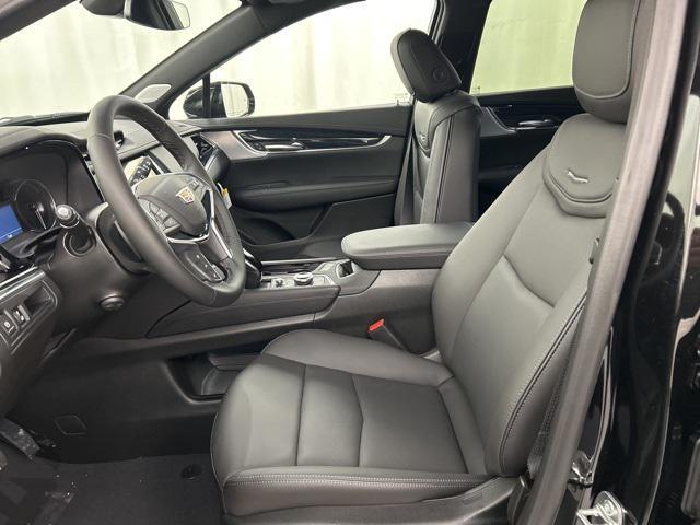 new 2025 Cadillac XT5 car, priced at $53,215