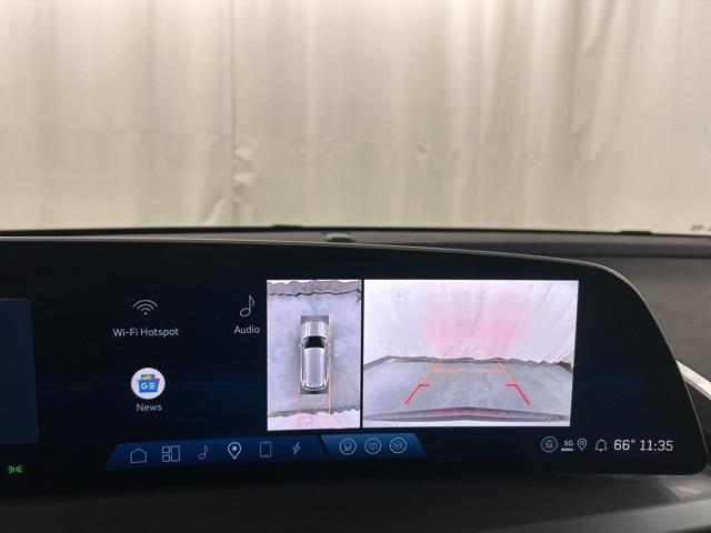 new 2026 Cadillac VISTIQ car