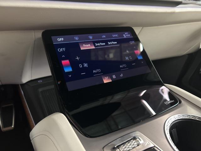 new 2026 Cadillac VISTIQ car