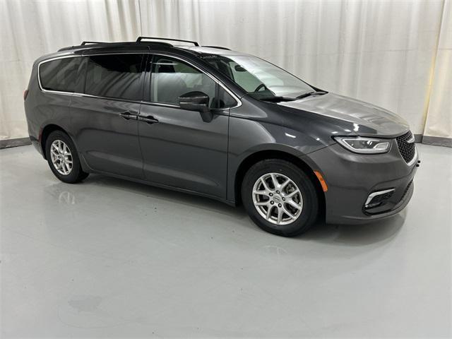 used 2022 Chrysler Pacifica car, priced at $18,986