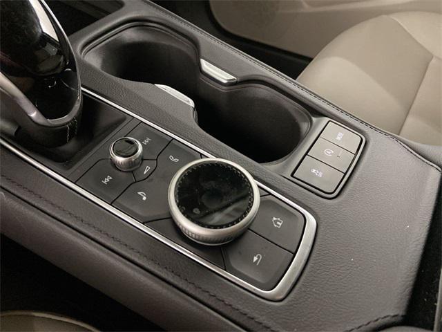 used 2023 Cadillac XT4 car, priced at $25,995