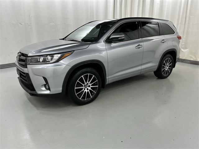 used 2017 Toyota Highlander car, priced at $19,999