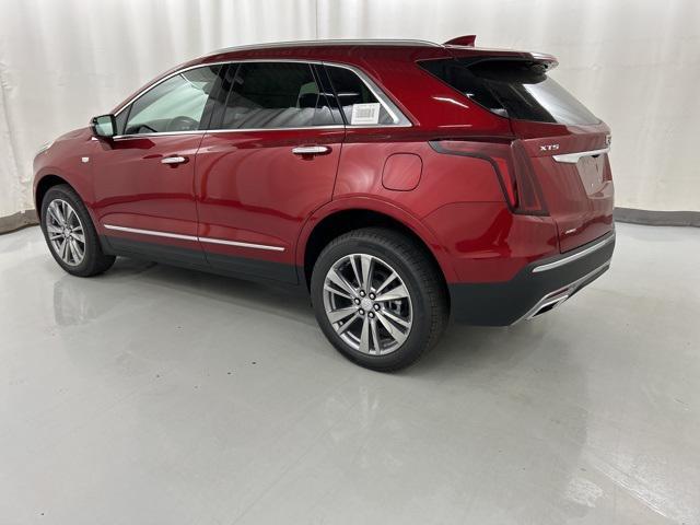 new 2025 Cadillac XT5 car, priced at $54,215