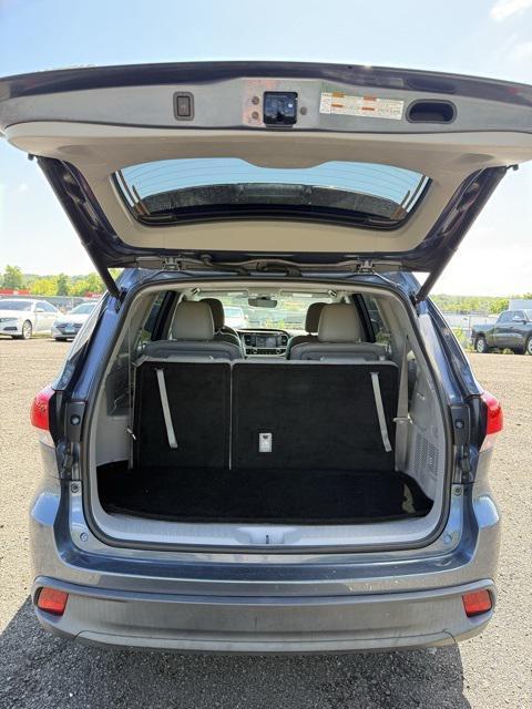 used 2019 Toyota Highlander car, priced at $23,962