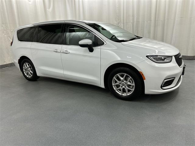 used 2023 Chrysler Pacifica car, priced at $22,952