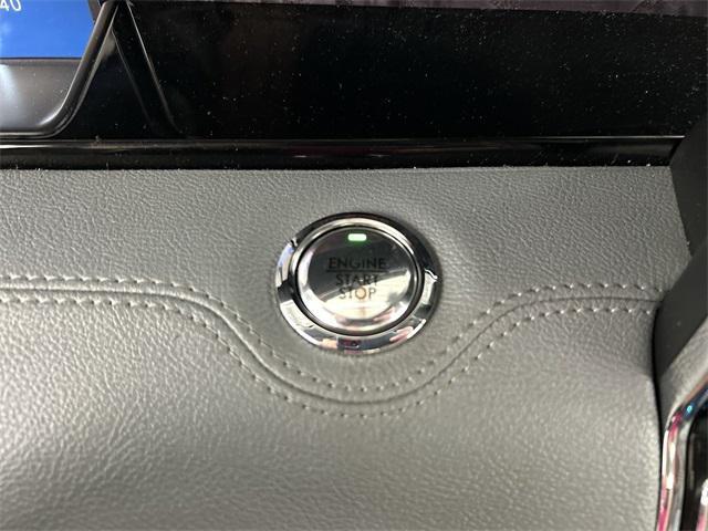 used 2021 Lincoln Navigator car, priced at $50,862