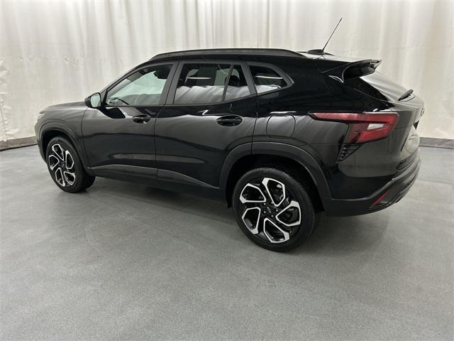 used 2025 Chevrolet Trax car, priced at $23,970