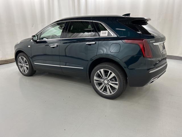 new 2025 Cadillac XT5 car, priced at $59,390