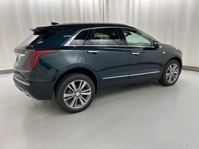 new 2025 Cadillac XT5 car, priced at $59,390