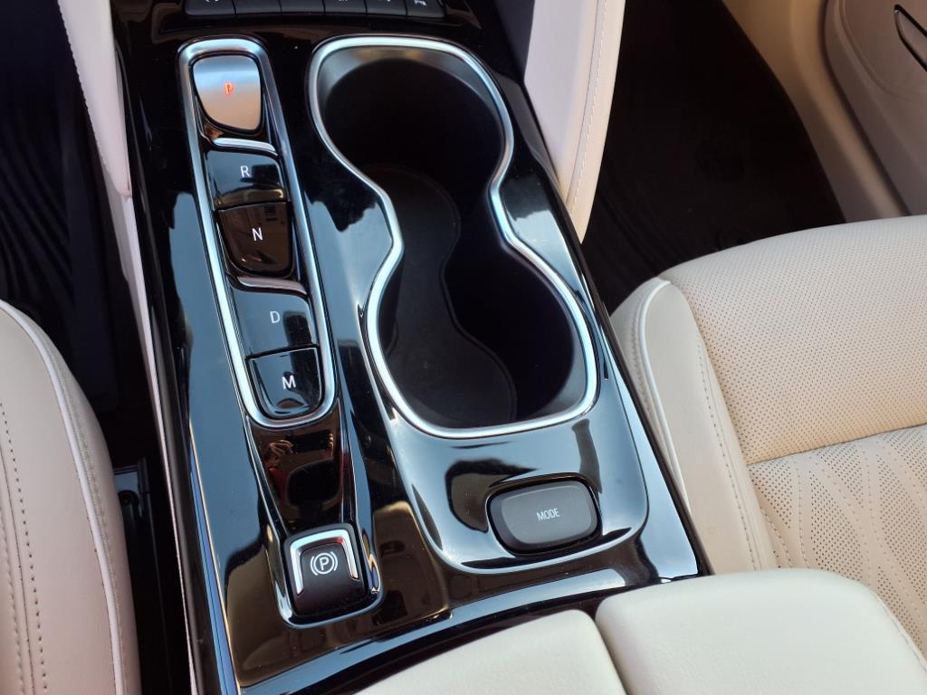 used 2023 Buick Envision car, priced at $32,990