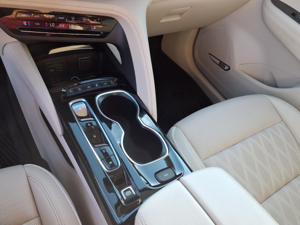 used 2023 Buick Envision car, priced at $32,990