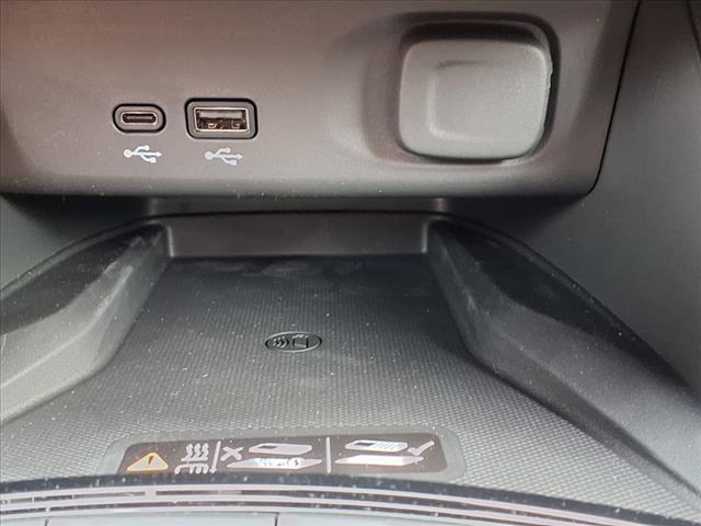 new 2025 Buick Envista car, priced at $31,585