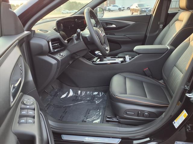 new 2025 Buick Envista car, priced at $31,585