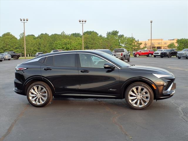 new 2025 Buick Envista car, priced at $31,585