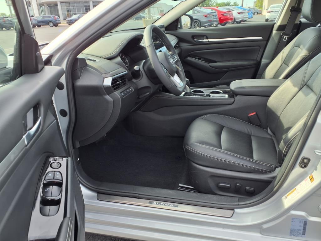used 2024 Nissan Altima car, priced at $30,977