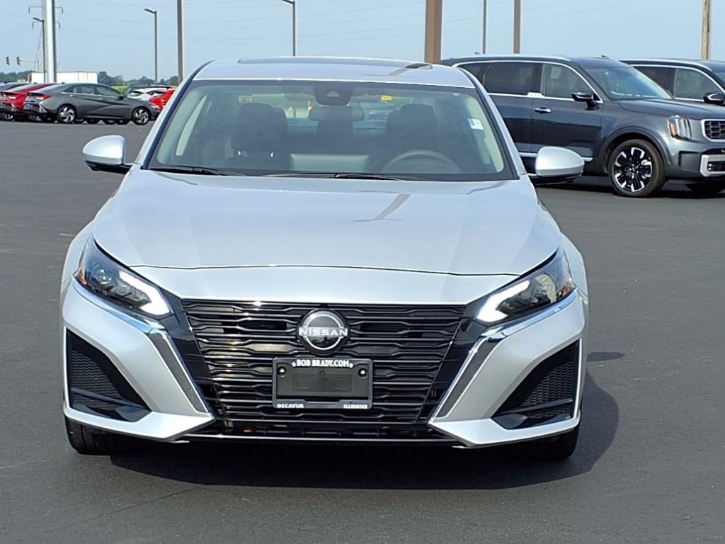 used 2024 Nissan Altima car, priced at $30,977