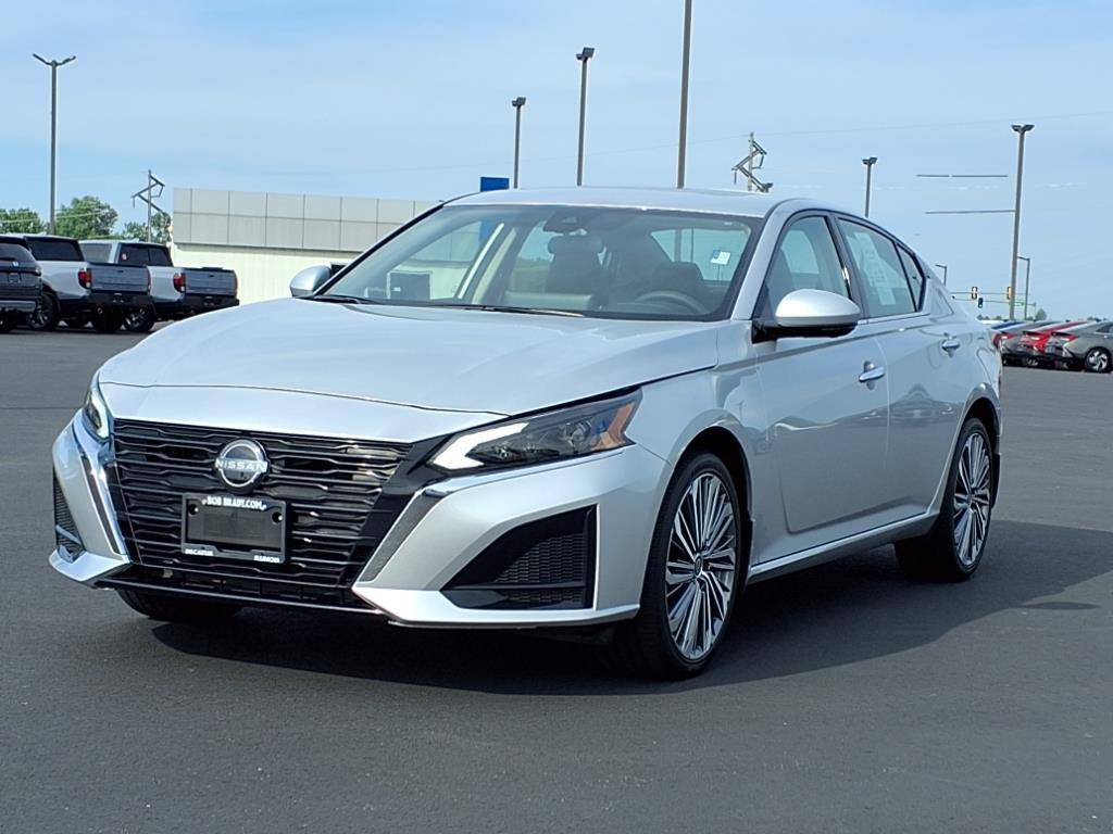 used 2024 Nissan Altima car, priced at $30,977