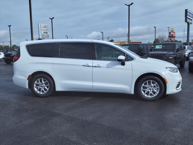 used 2023 Chrysler Pacifica car, priced at $35,977