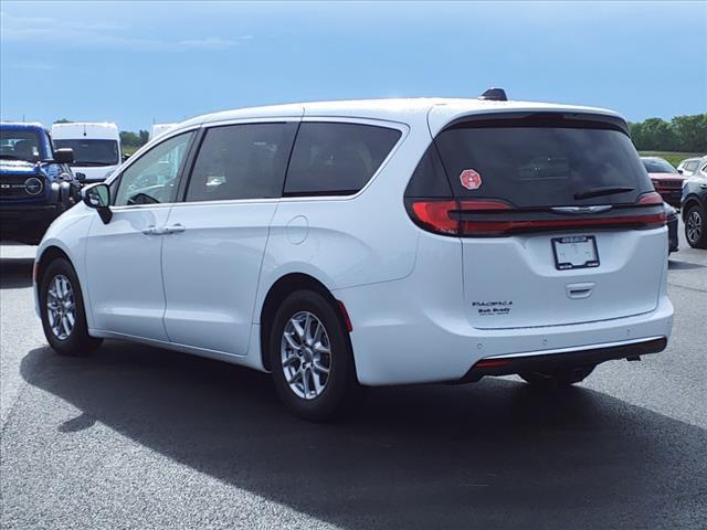 used 2023 Chrysler Pacifica car, priced at $35,977