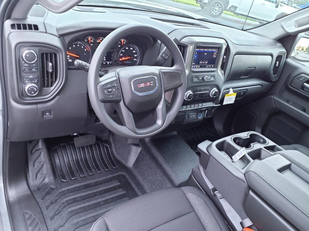 new 2024 GMC Sierra 1500 car, priced at $44,210