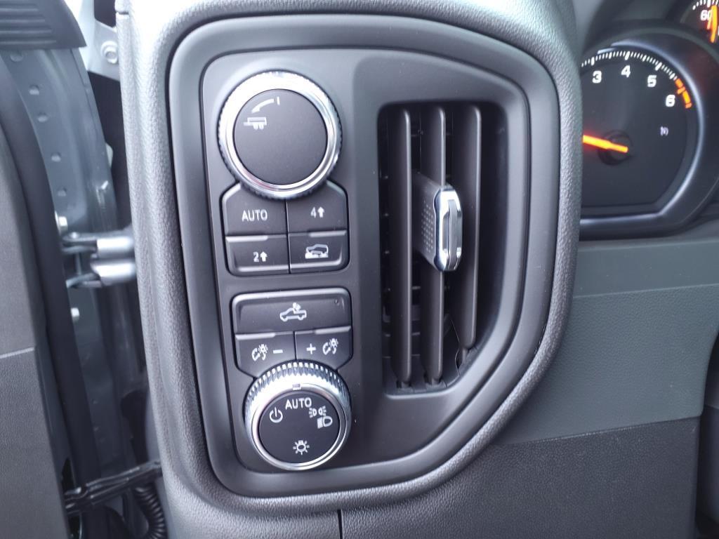 new 2024 GMC Sierra 1500 car, priced at $44,210