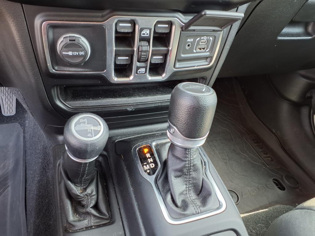 used 2022 Jeep Gladiator car, priced at $34,977