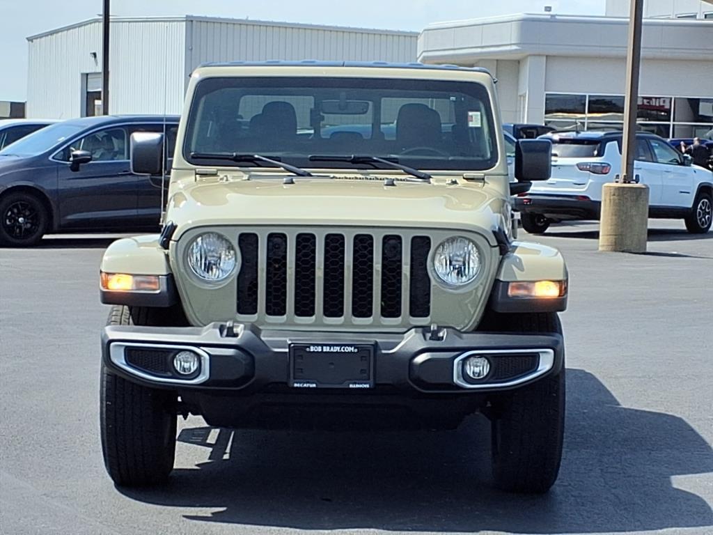used 2022 Jeep Gladiator car, priced at $34,977