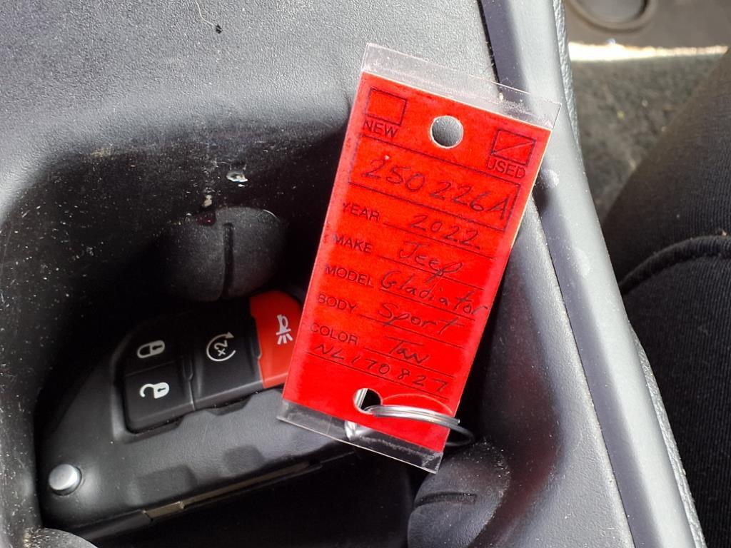 used 2022 Jeep Gladiator car, priced at $34,977