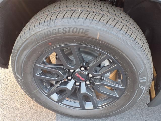 new 2025 GMC Sierra 1500 car, priced at $48,035