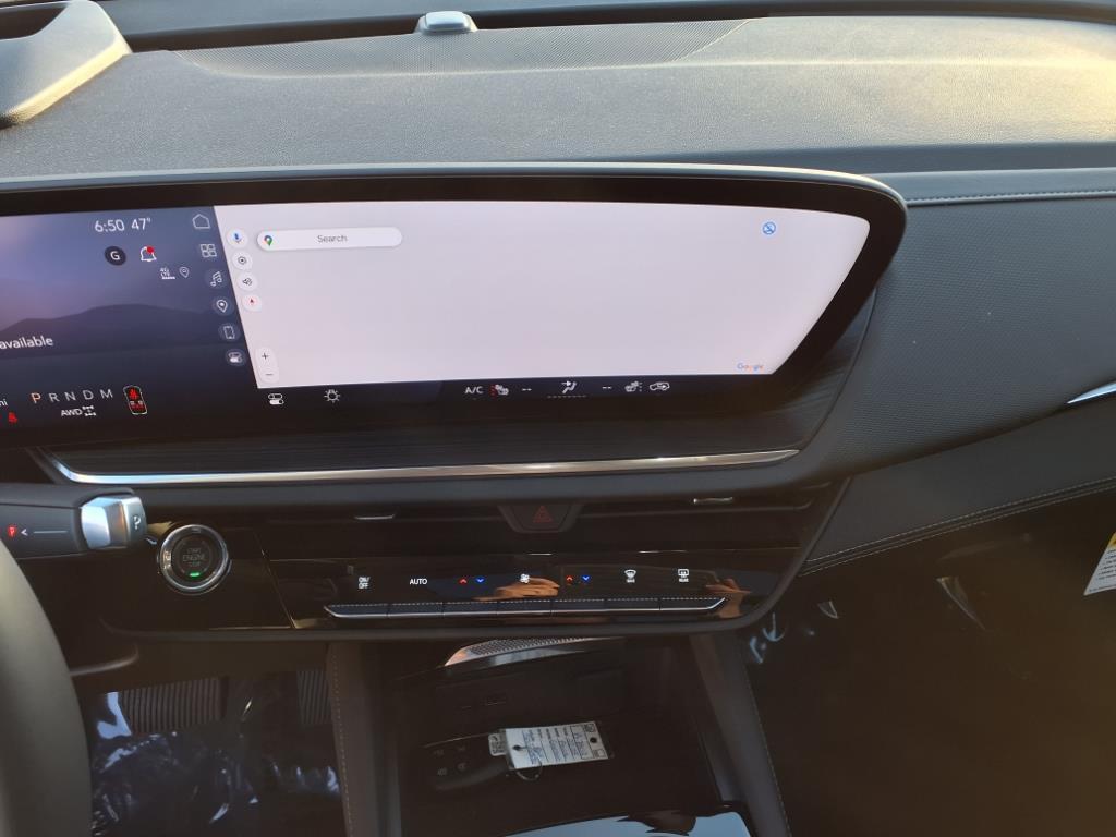new 2025 Buick Envision car, priced at $38,085